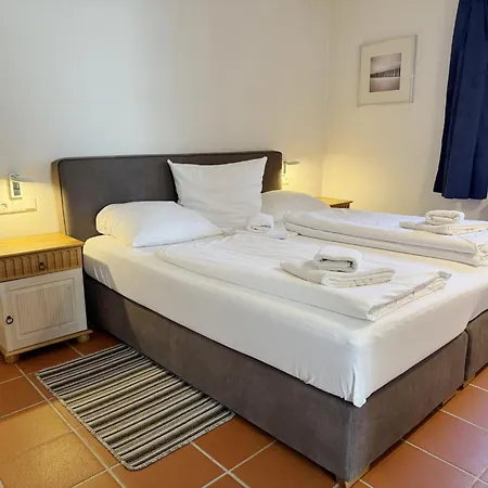 Rugana - Komfortplus Mit 1 Schlafzimmer Und Terrasse A38 Apartment Dranske